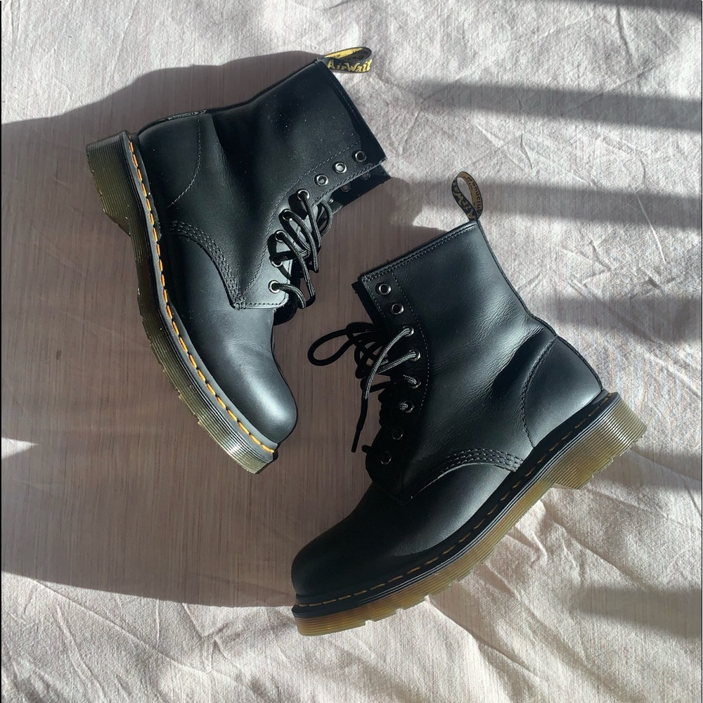 1460 women’s doc martens
